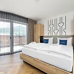 酒店 The Gast House Zell Am 4*