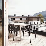 The Gast House Zell Am 滨湖采尔