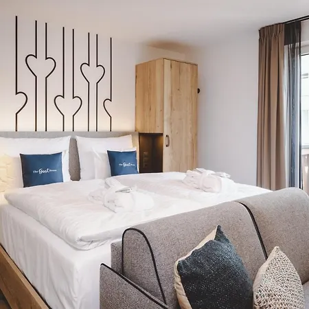 The Gast House Zell Am 4*