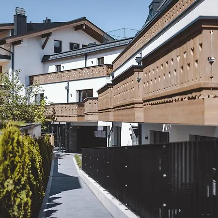 The Gast House Zell Am 4*