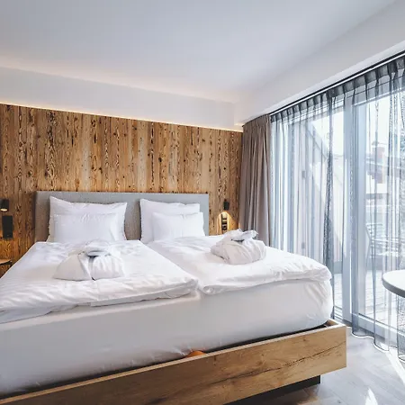 The Gast House Zell Am 4*