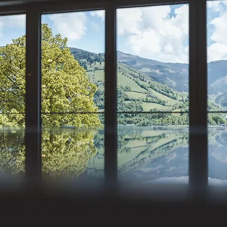 Hotel The Gast House Zell Am 4*