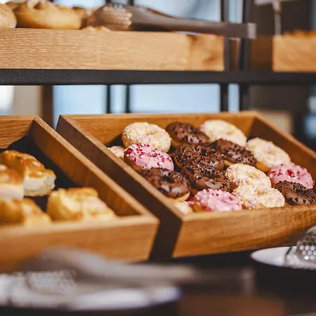 Hotel The Gast House Zell Am 4*